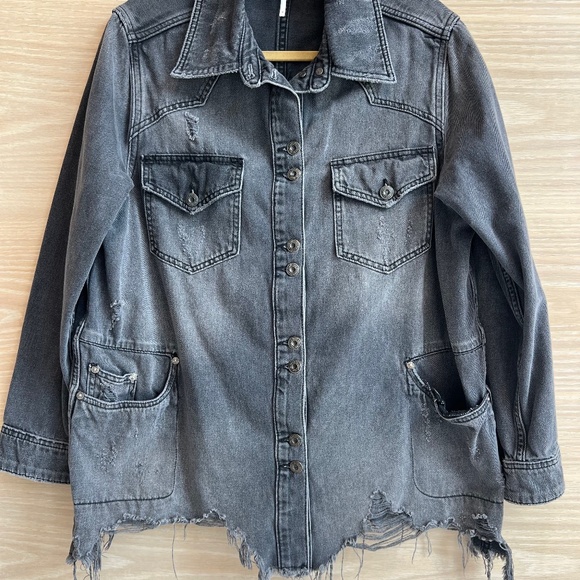 Free People Oversized Distressed Denim Jacket - Picture 1 of 9